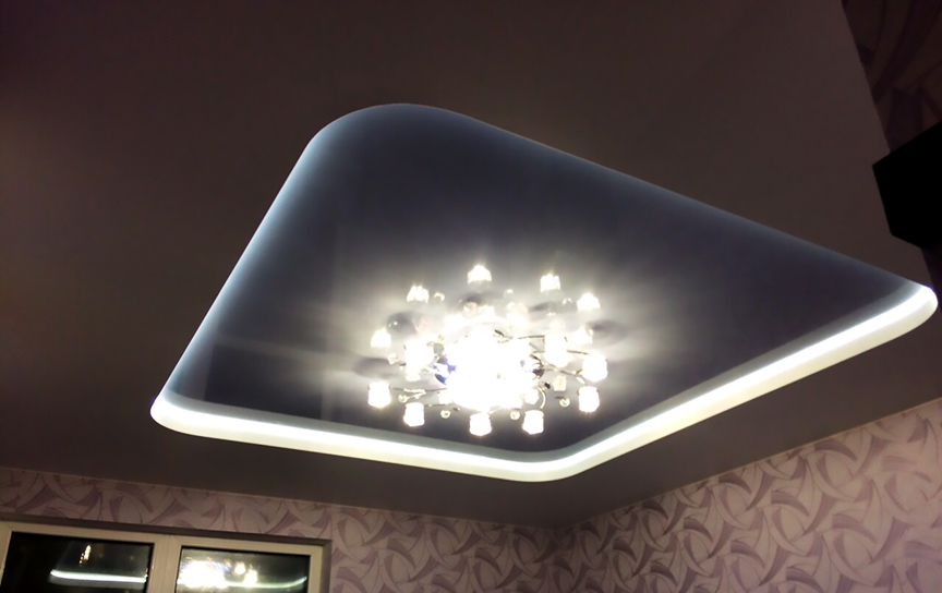 натяжной потолок с подсветкой светодиодной лентой